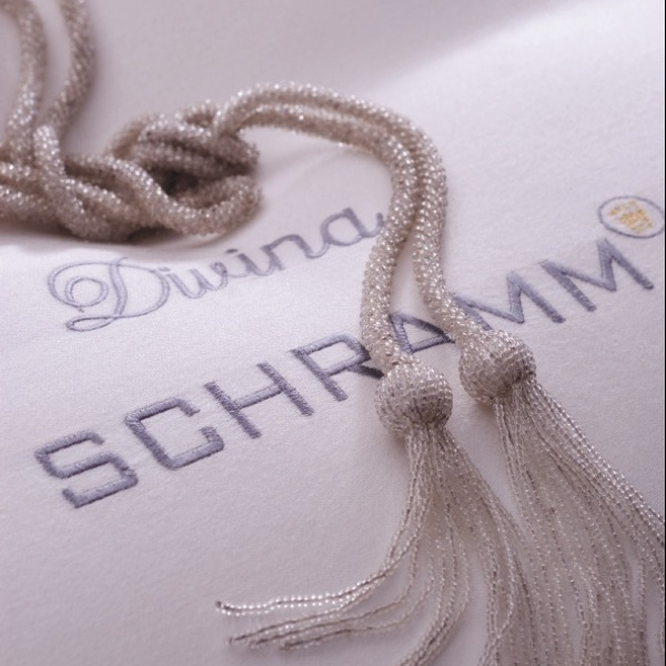 Schramm Divina matras